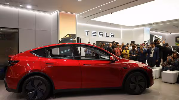 India-spec 2025 Tesla Model Y - Red color picture